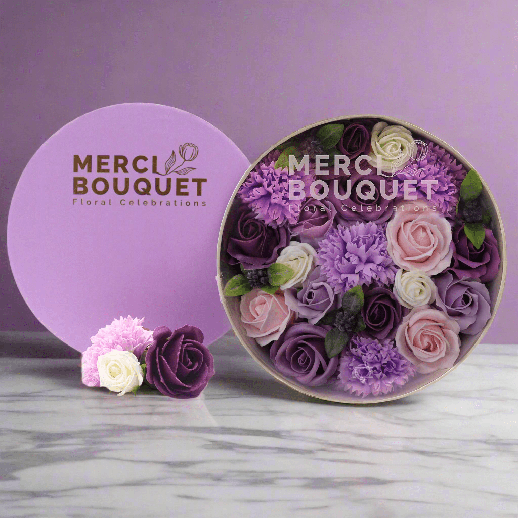 Round Box - Lavender Rose & Carnation